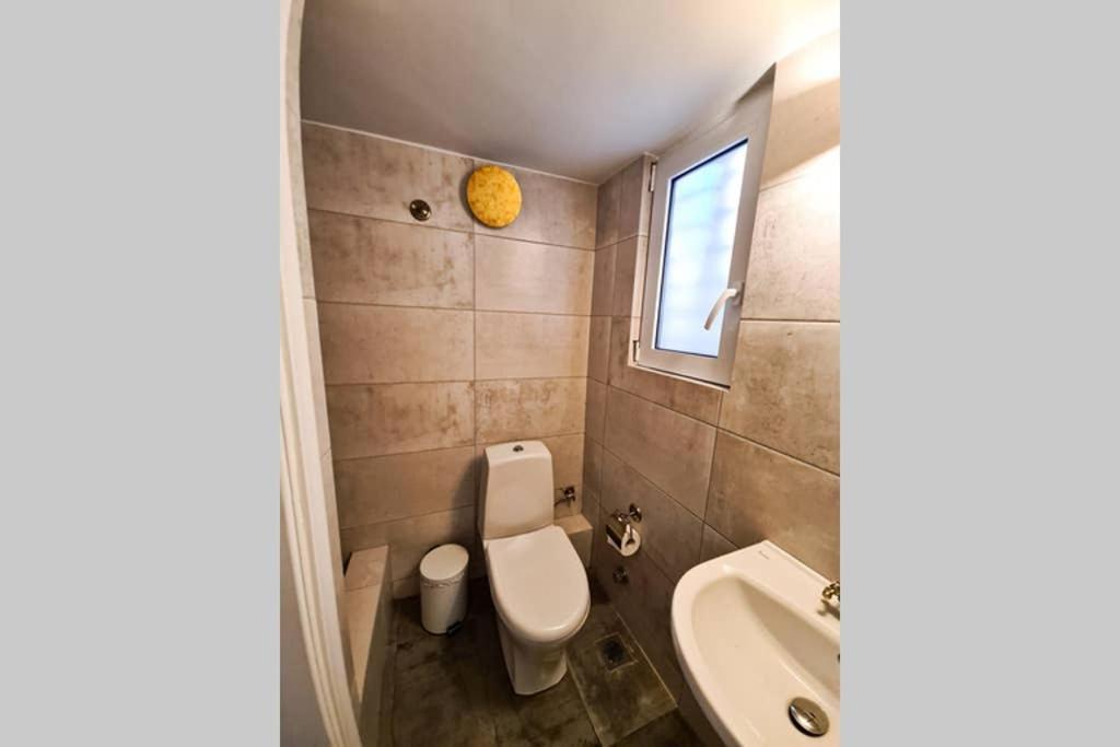 Modern Apt In The Heart Of Glyfada - Literally!! Athen Eksteriør billede