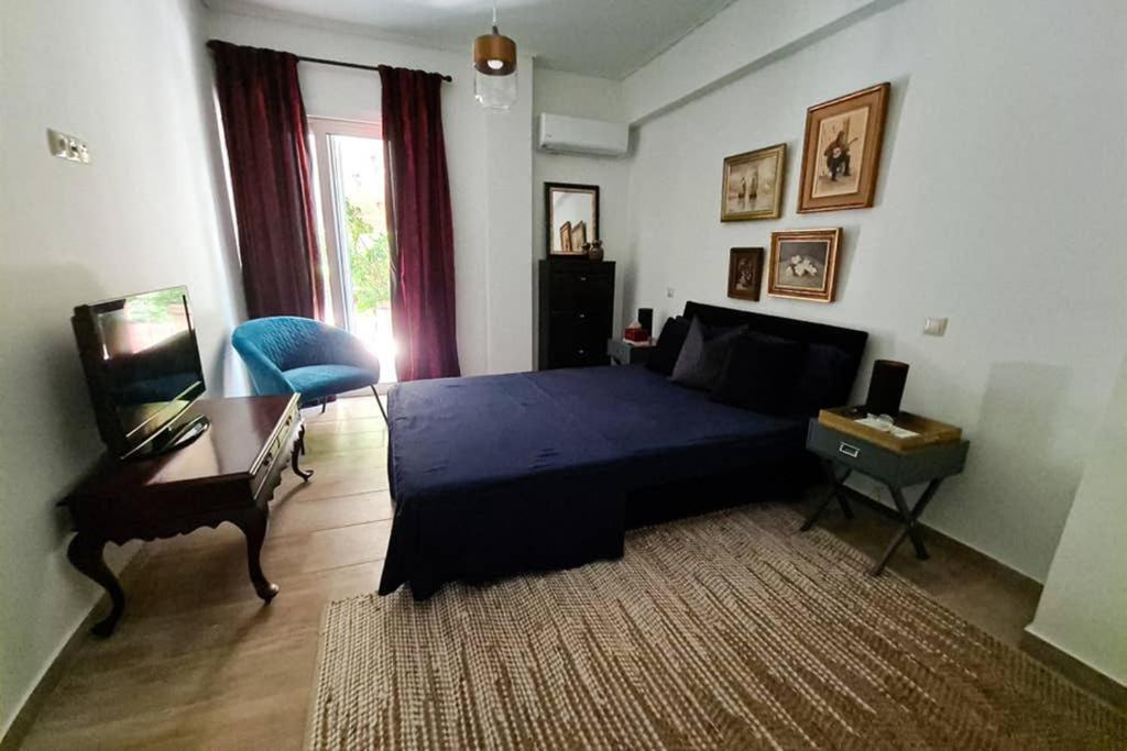Modern Apt In The Heart Of Glyfada - Literally!! Athen Eksteriør billede